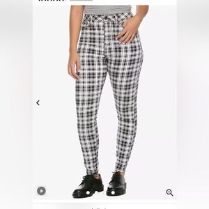 Hot Topic Black & White Plaid High-Rise Skinny Pants